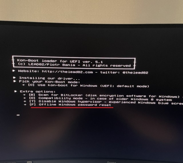 Pick the Offline Windows password reset function in the kon-boot menu